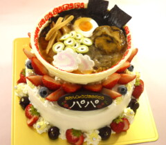 【食べ物】の立体ケーキ
