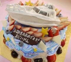 船の立体ケーキ【6号6～7人用￥8,900～】