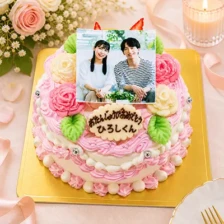 お花畑の写真ケーキ　4号（12㎝・約2～3人用）￥4,500（税込）～