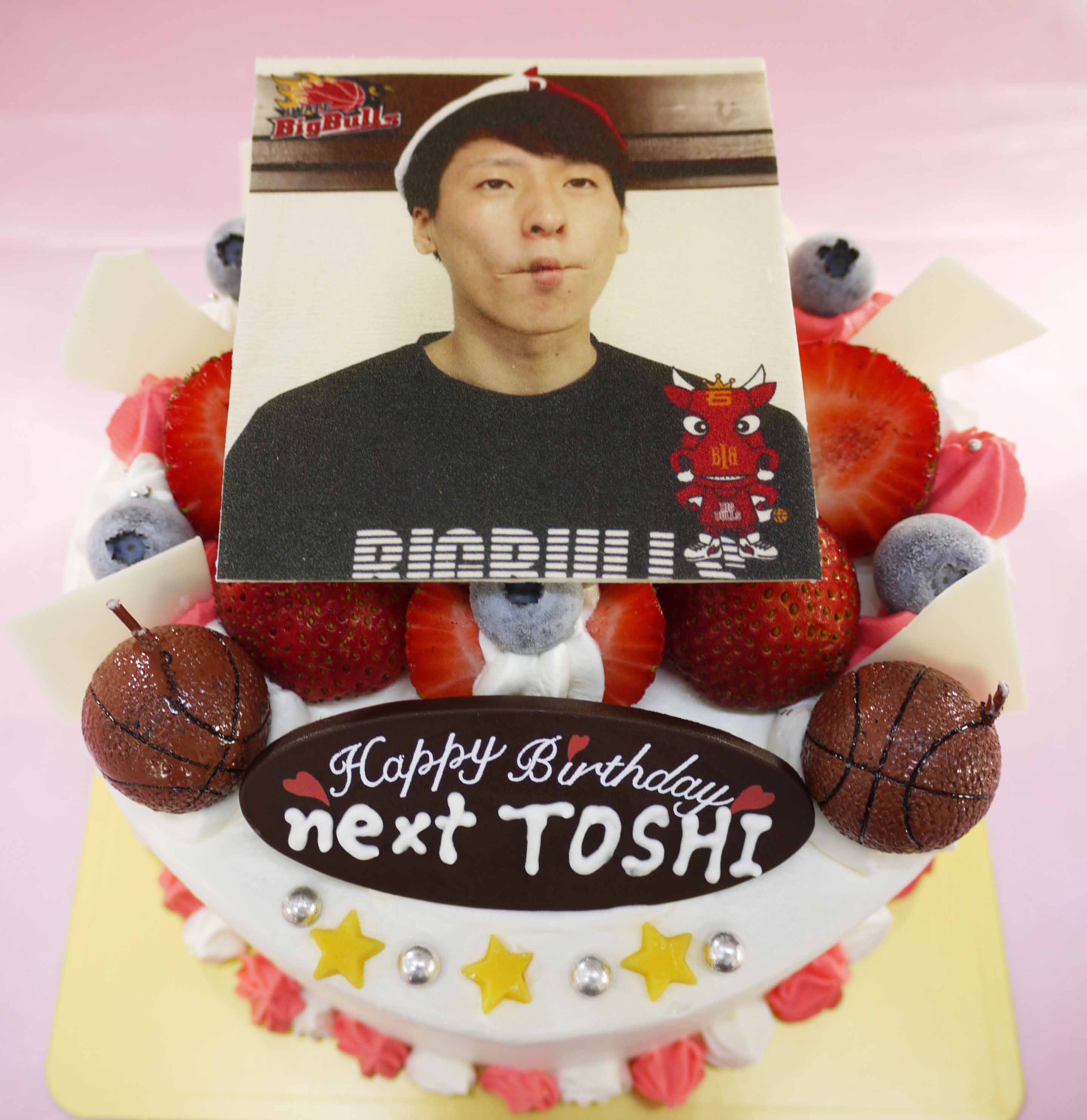 岩手ビッグブルズ横川俊樹選手の誕生日ケーキ
