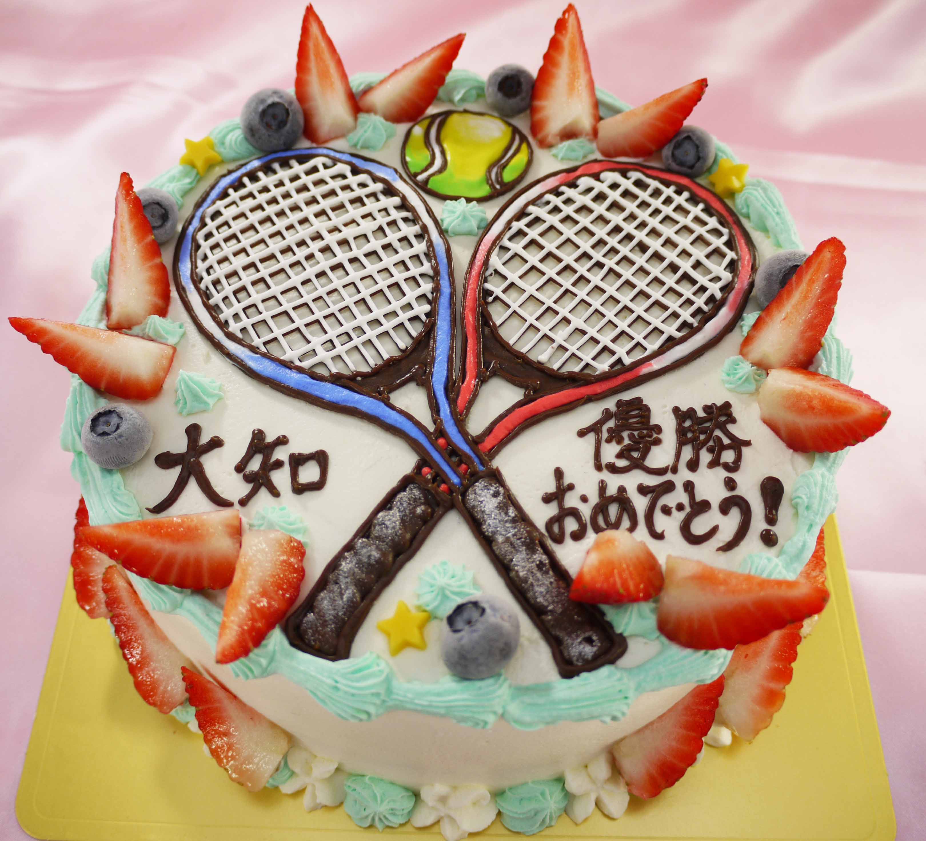 テニスラケットのイラストケーキ