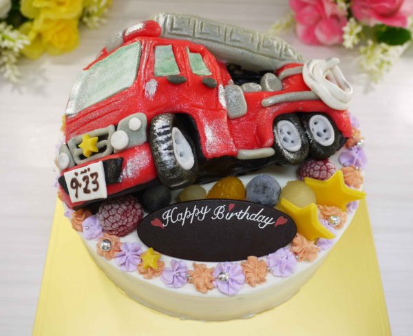 消防車の立体ケーキ