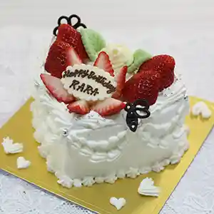 【ハート】ハートアニバーサリー（生クリーム）　4号（12㎝・約2～3人用）￥3,900（税込）～